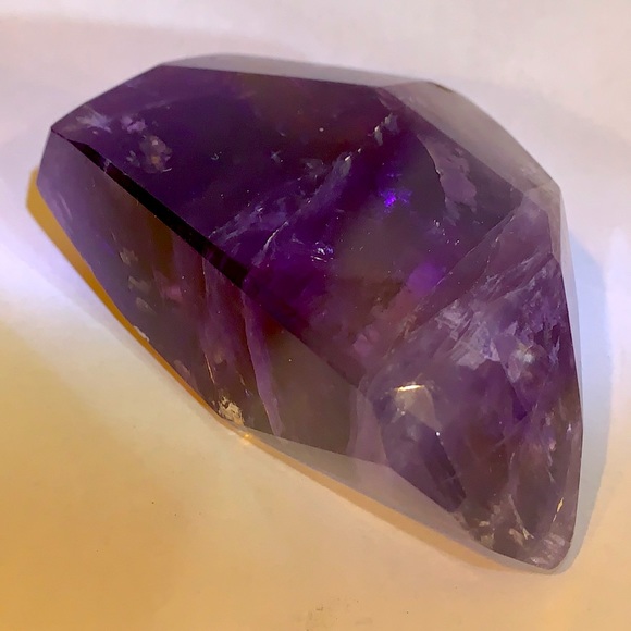 Quartz and Hematite Stones - Picture 2 of 6